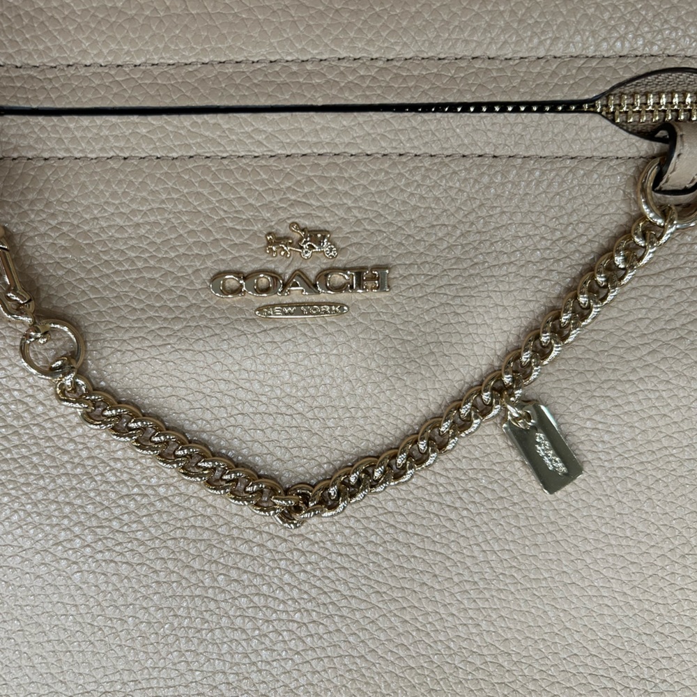 Authentic Coach Oversized Wristlet - Picture 3 of 5